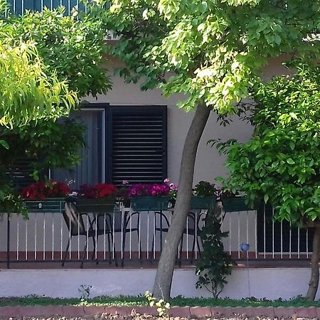 Apartamento Jordan Kaštela Exterior foto