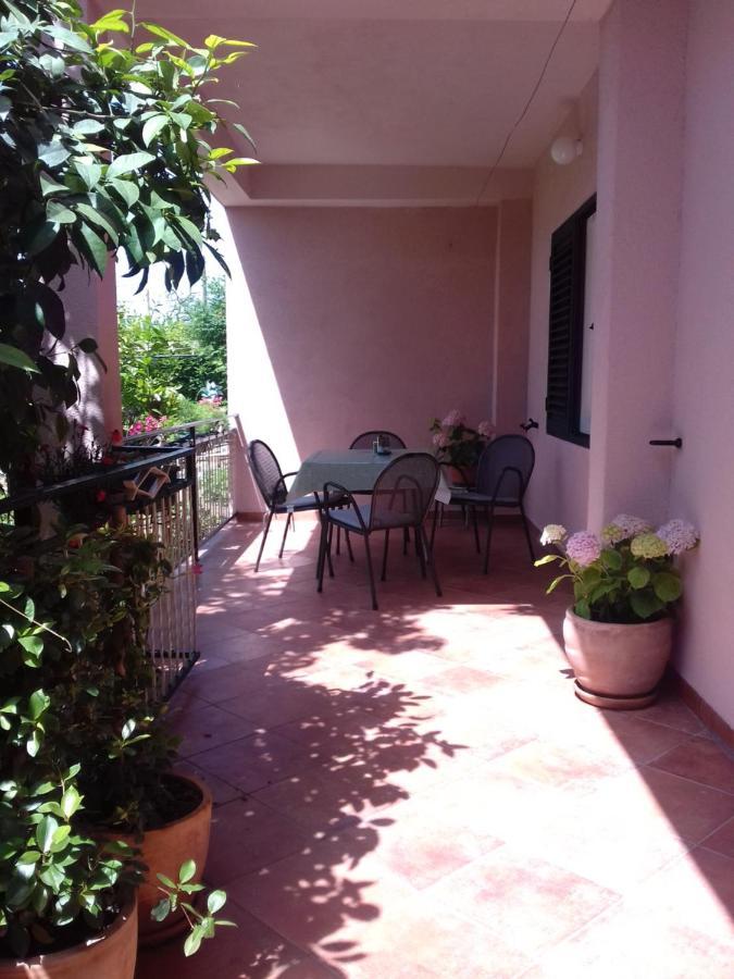 Apartamento Jordan Kaštela Exterior foto