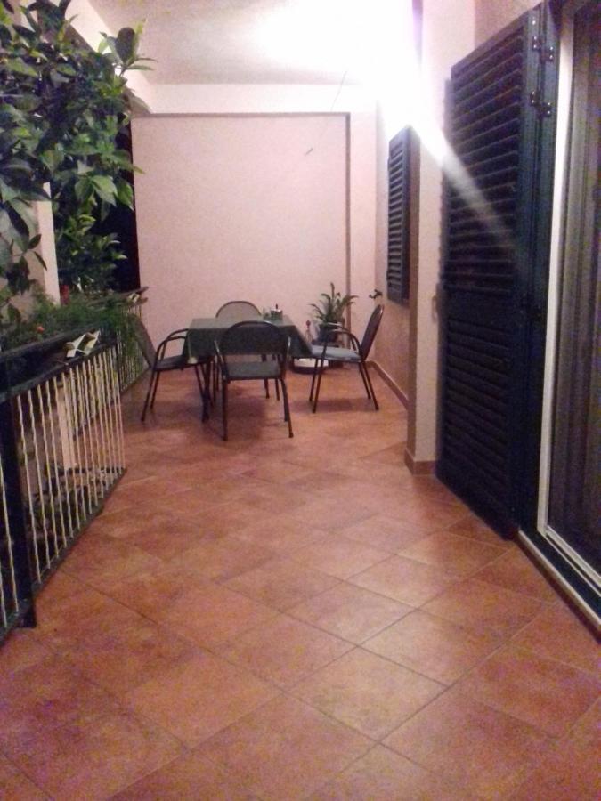 Apartamento Jordan Kaštela Exterior foto